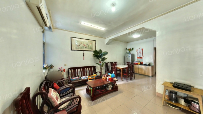 育安二手房实景图