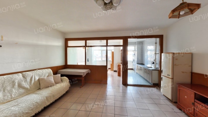 艺苑东街二手房实景图