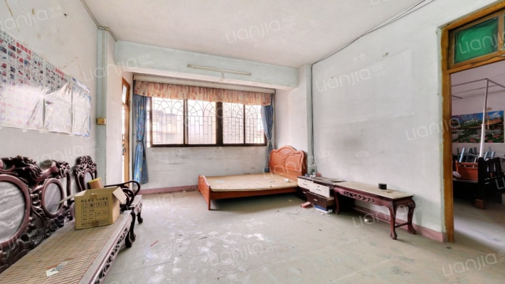 高山下二手房实景图