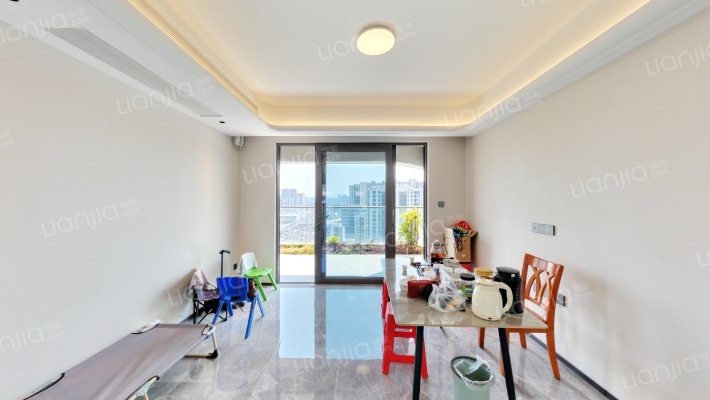 保利国贸天琴湖二手房实景图