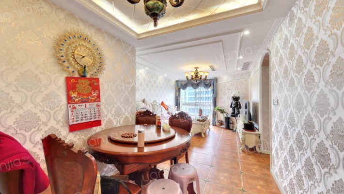 隆天丽苑二手房实景图