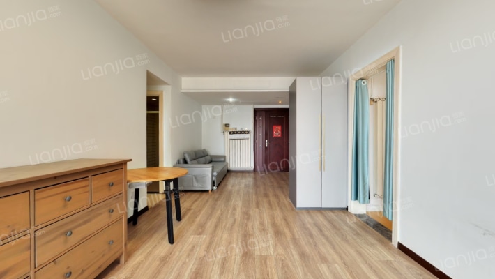 水上华城二手房实景图