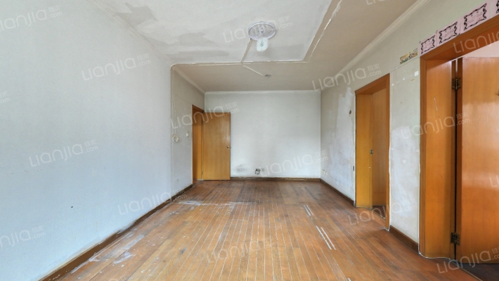 桐梓林北路3号二手房实景图