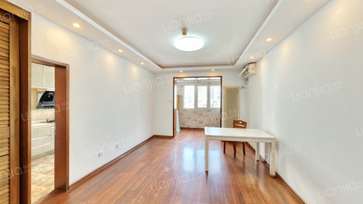 迪阳公寓二手房实景图