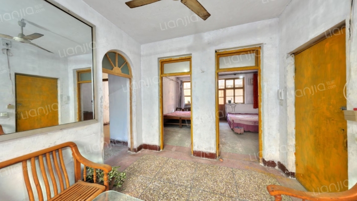 劳动技校家属楼二手房实景图