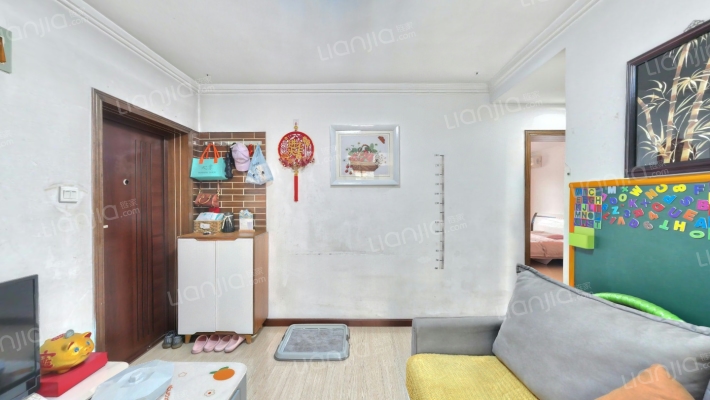 新安医院家属院二手房实景图