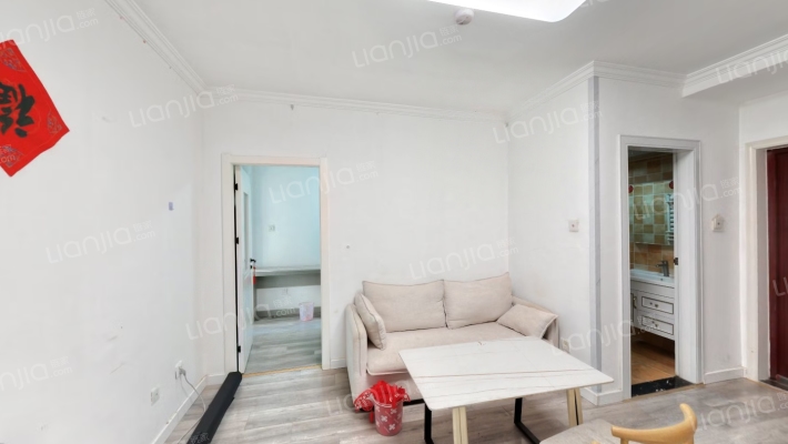 山水新城三期B区二手房实景图