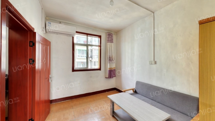 济泺路116号二手房实景图