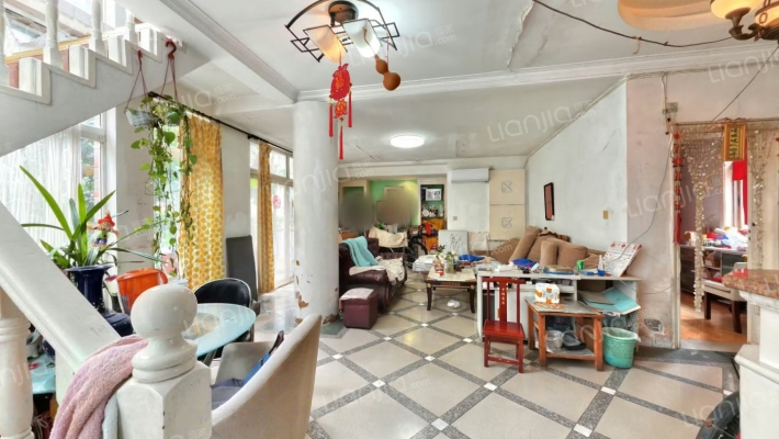 敦昌别墅二手房实景图