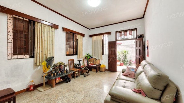 南边一街四巷二手房实景图