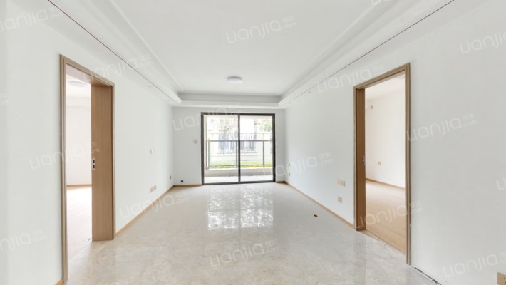 世茂帝封江B区二手房实景图