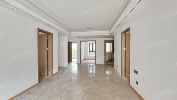 世茂帝封江B区二手房实景图