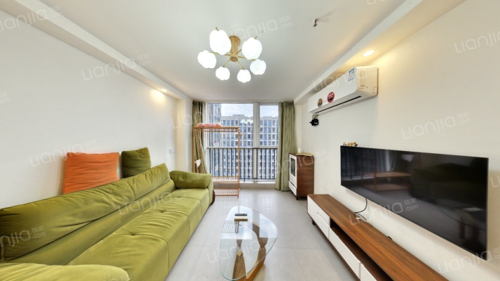 隆鑫爱琴海四期二手房实景图