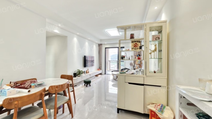 君悦华庭二手房实景图