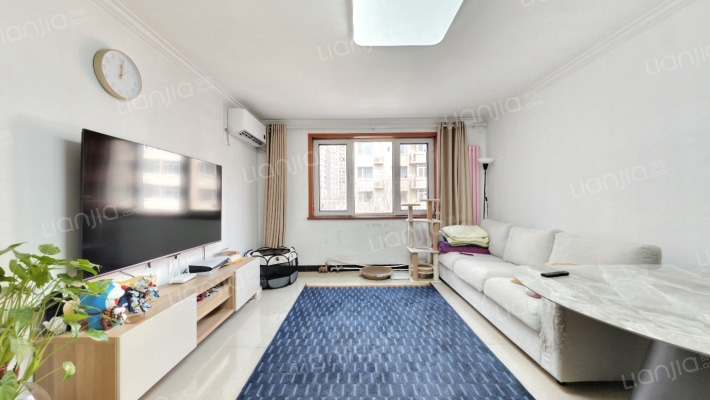 小街之春二手房实景图