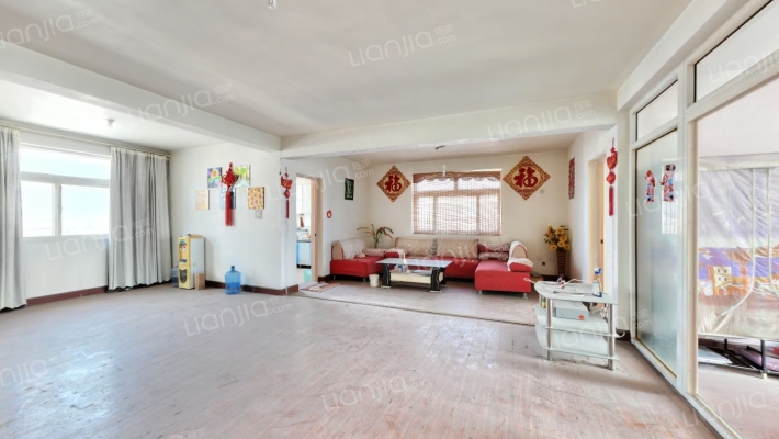 亚东花园东区二手房实景图