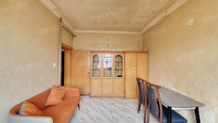 济齐路11号二手房实景图