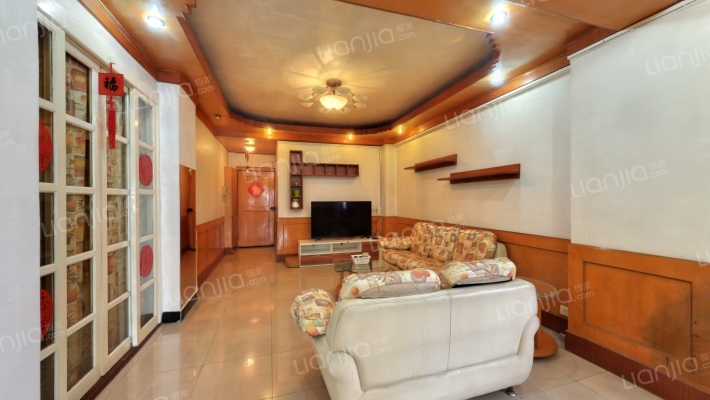 新育社区出版社小区二手房实景图