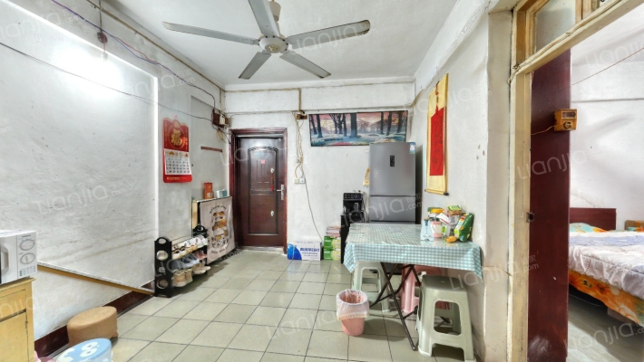 济生社区二手房实景图