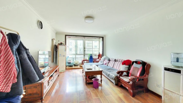 灵秀山庄二手房实景图