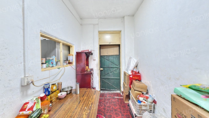 新华二印宿舍二手房实景图