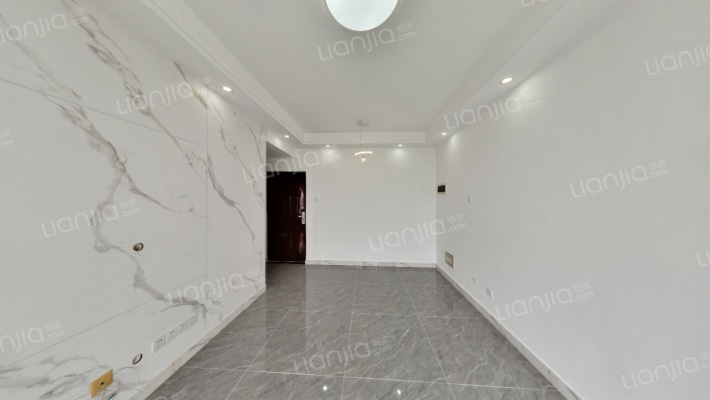 泉水东苑A区二手房实景图