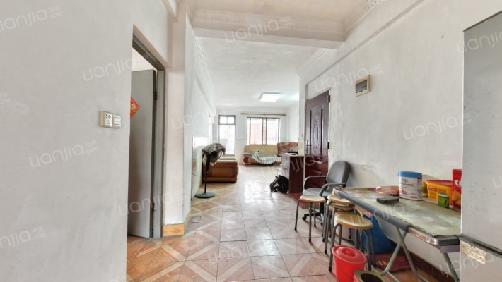 托盘圹二手房实景图