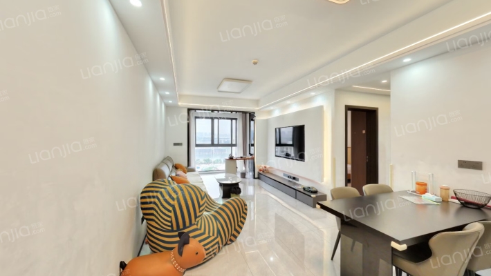 美岸江山二手房实景图