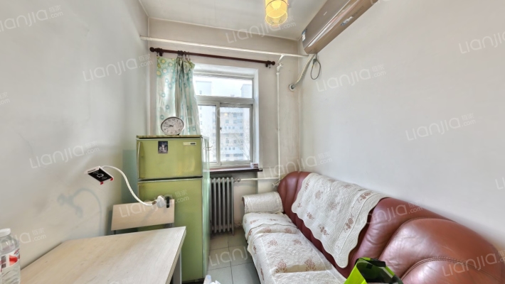 玉泉路16号院二手房实景图