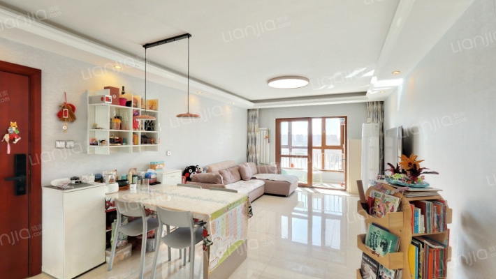 京投银泰万科西华府二手房实景图