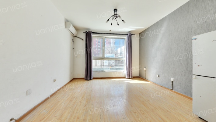 原香小镇一区二手房实景图