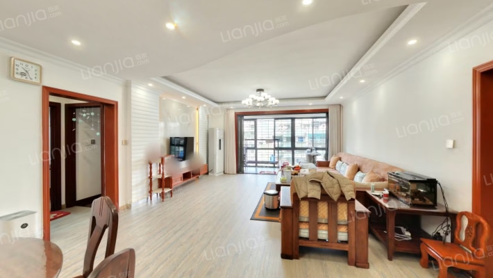 英皇湖畔花苑二手房实景图