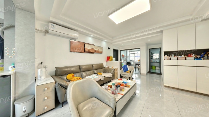 长发楼二手房实景图