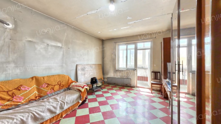 万明路18号院二手房实景图