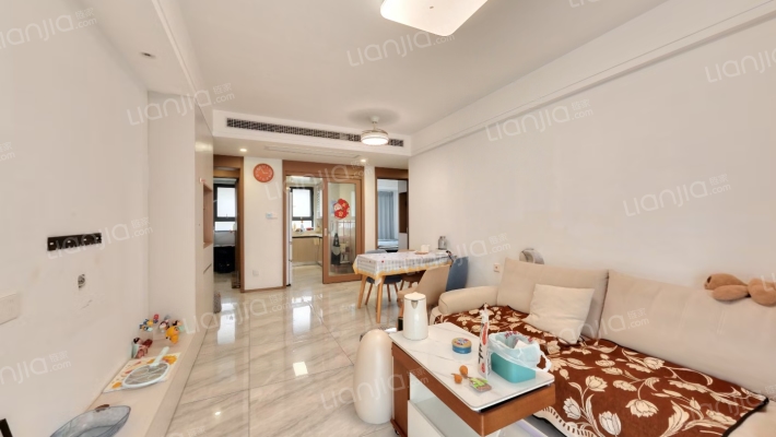 上实云端二手房实景图