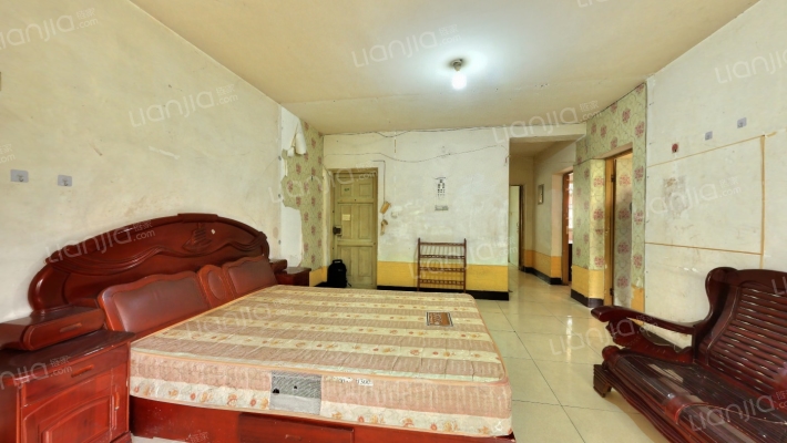 观音桥街76号二手房实景图