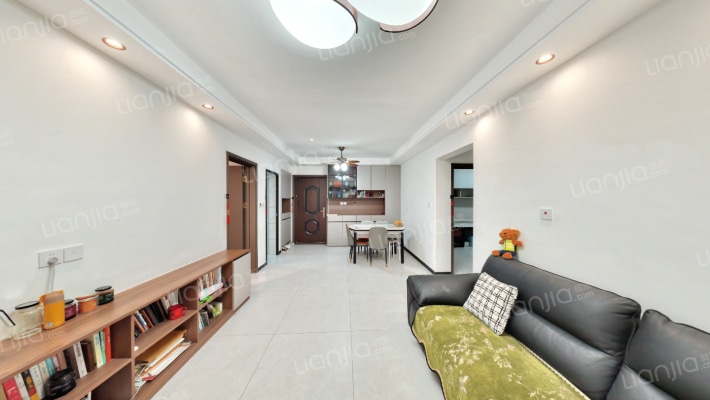 璟宸尊域府二手房实景图