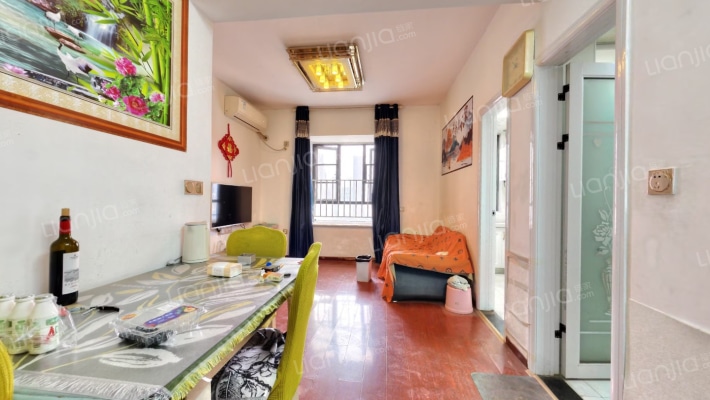 跃进家园C区二手房实景图