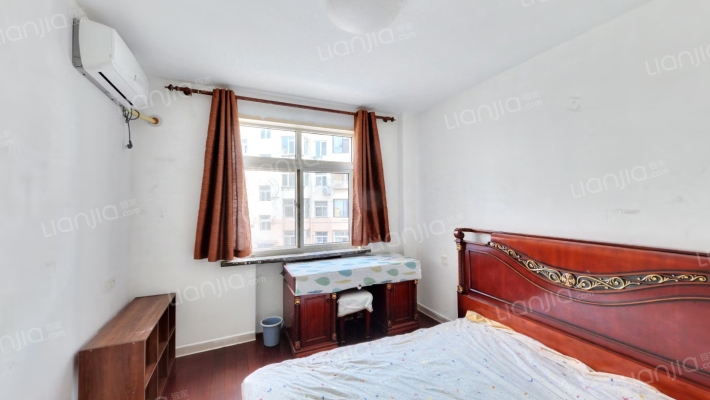 燕儿岛路（市南东区）二手房实景图