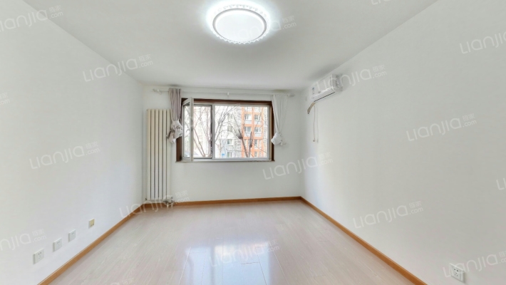 领秀慧谷B区二手房实景图