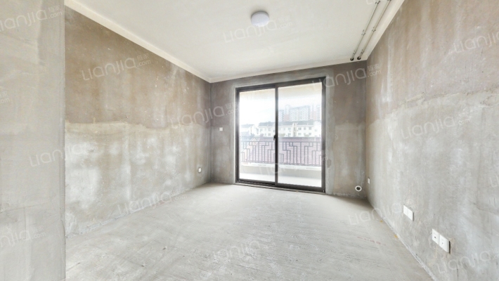 新秀华庭二手房实景图