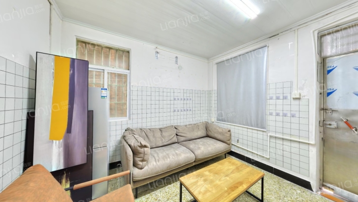 龙母庙街二手房实景图