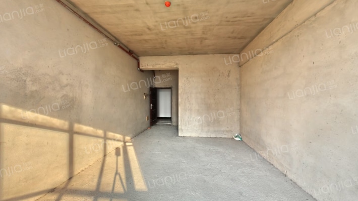 金石国际财富中心二手房实景图