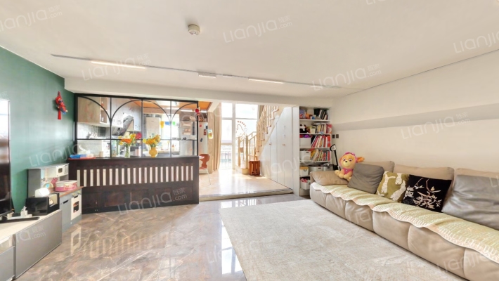 彩世界二手房实景图