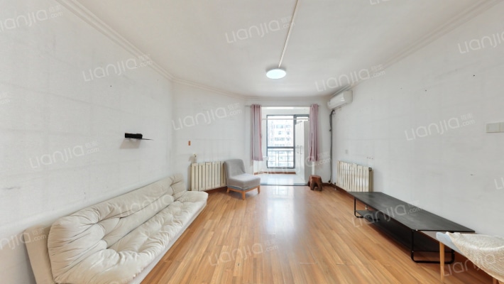 嘉多丽园二手房实景图