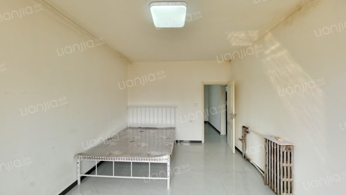 八角路小区二手房实景图