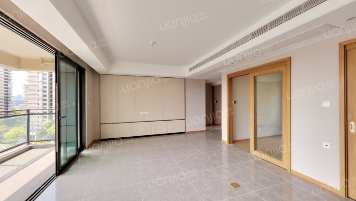 龙光天瀛二期二手房实景图