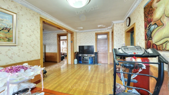 师范家属楼二手房实景图