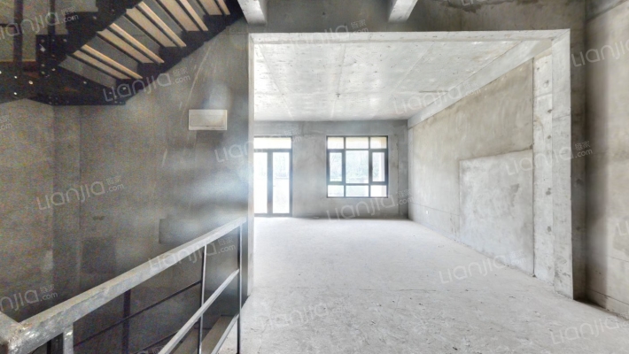 枫丹丽舍二手房实景图