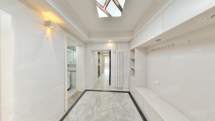 北官厅胡同甲二号院二手房实景图